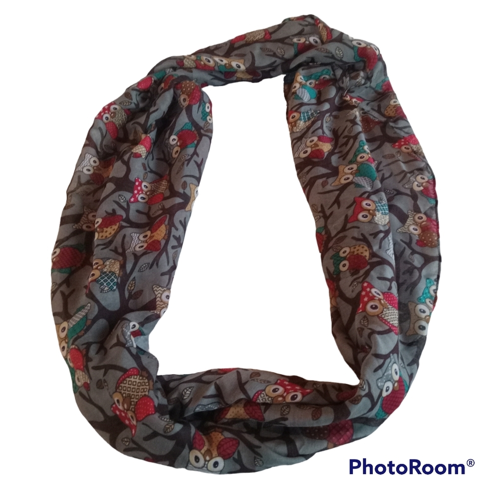 NWOT Owl Print Infinity Scarf. Super Adorable!